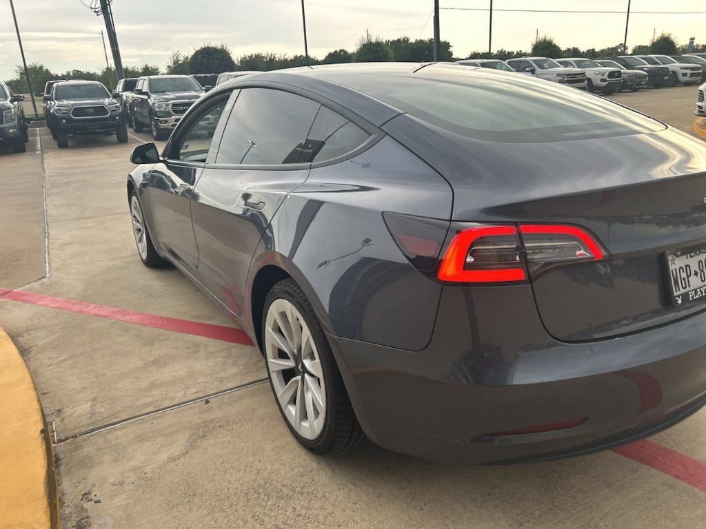 Used 2022 Midnight Silver Metallic Tesla Base image 5