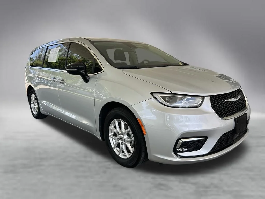 2024 Chrysler Pacifica