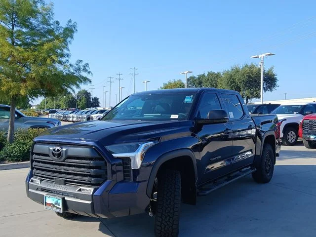 2026 Toyota Tundra SR5 - Photo 8