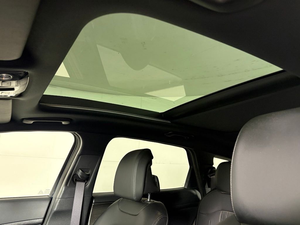 Used 2024 Blue Kia X-Line image 19