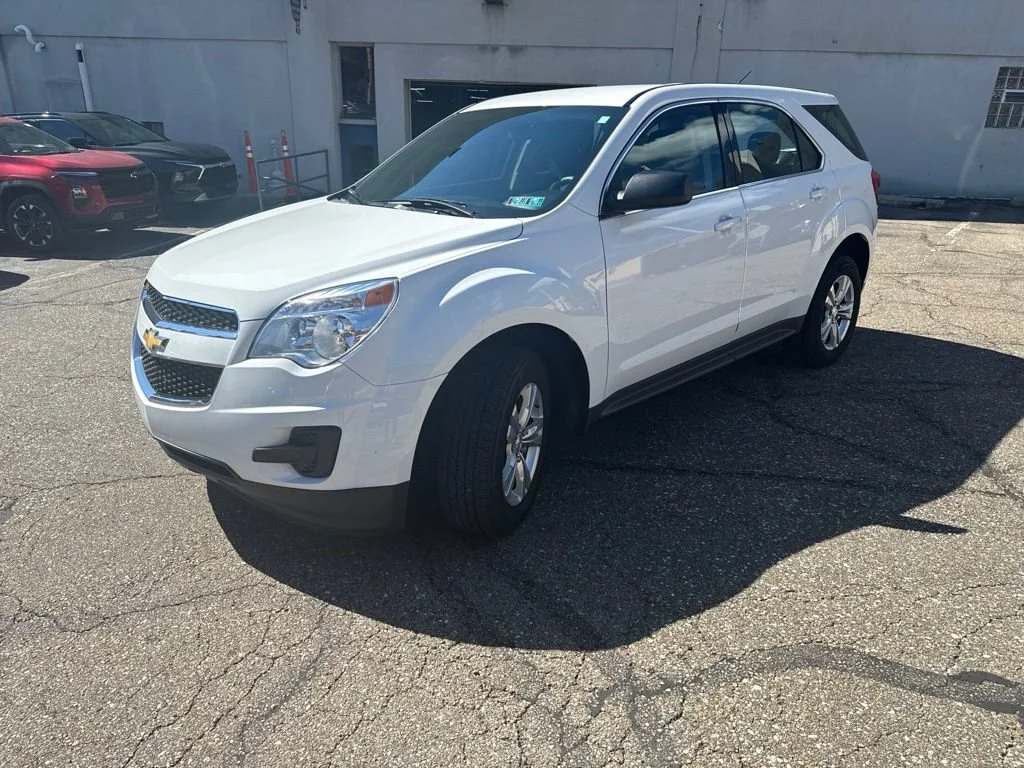 Used 2015 SUMMIT WHITE Chevrolet LS image 2