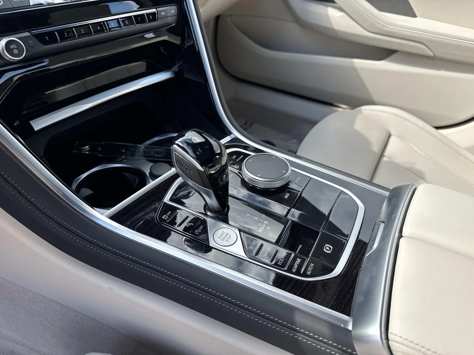 New 2026 Black Sapphire Metallic BMW 840i image 25