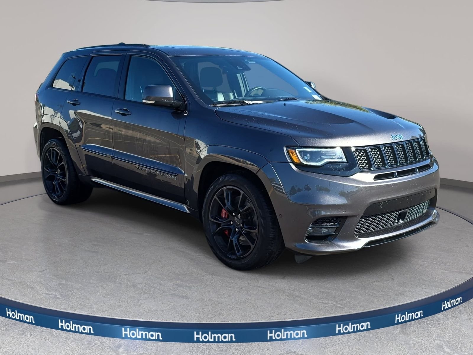 Used 2017 Gray Jeep SRT image 4