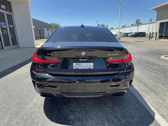 Used 2021 Black Sapphire Metallic BMW M340i xDrive image 4