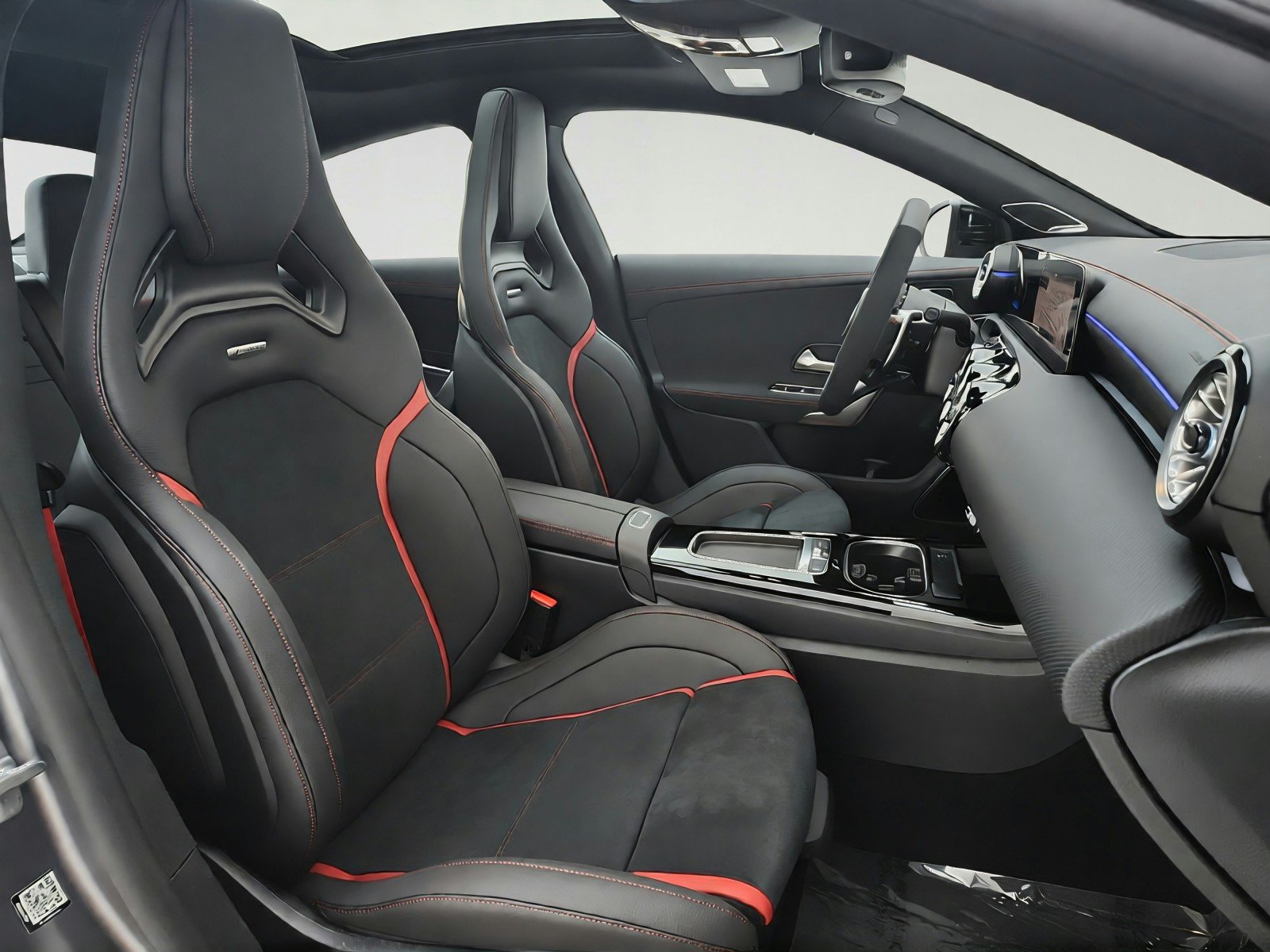 Certified Used 2025 MANUFAKTUR Mountain Grey Magno Mercedes-Benz AMG® CLA 45 image 31