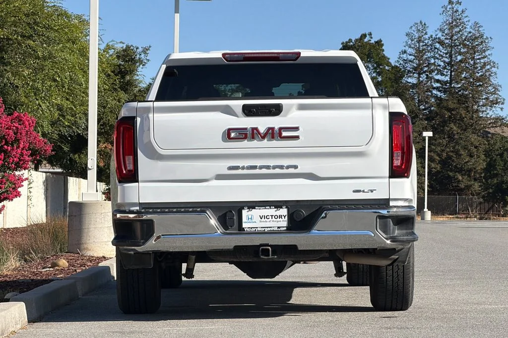 Used 2025 Summit White GMC SLT image 6