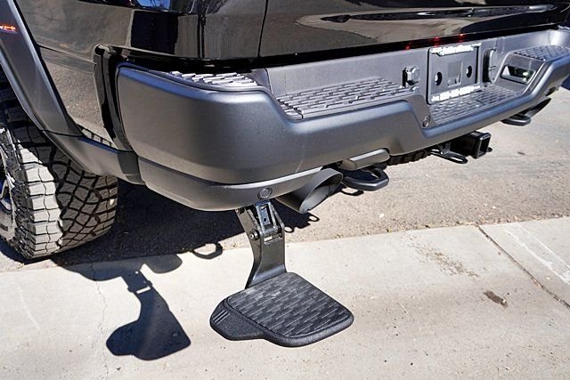 New 2026 Diamond Black Crystal Pearl-Coat Exterior Paint RAM RHO image 20