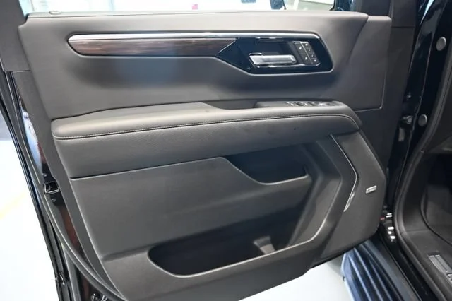 2026 Chevrolet Tahoe Premier - Photo 28