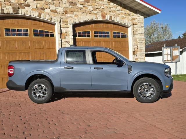 New 2026 Azure Gray Metallic Tri-Coat Ford XLT image 2