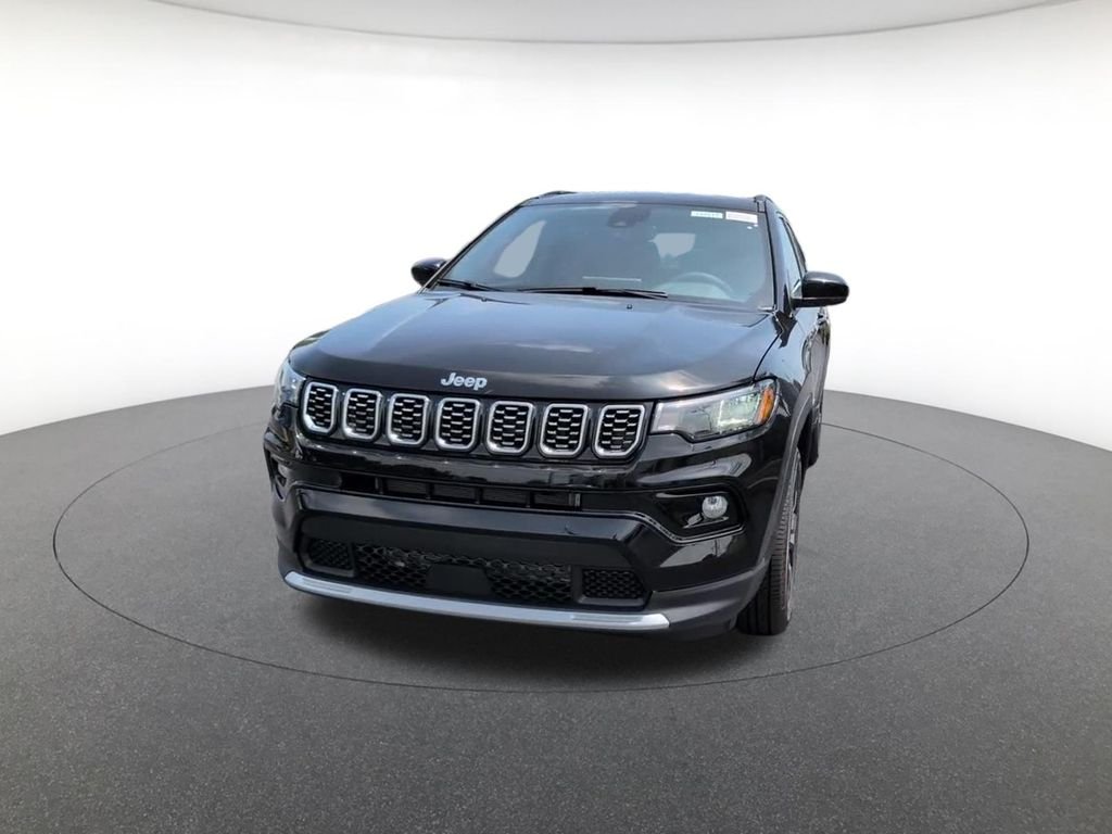 New 2026 Diamond Black Crystal Pearl-Coat Exterior Paint Jeep Limited image 13