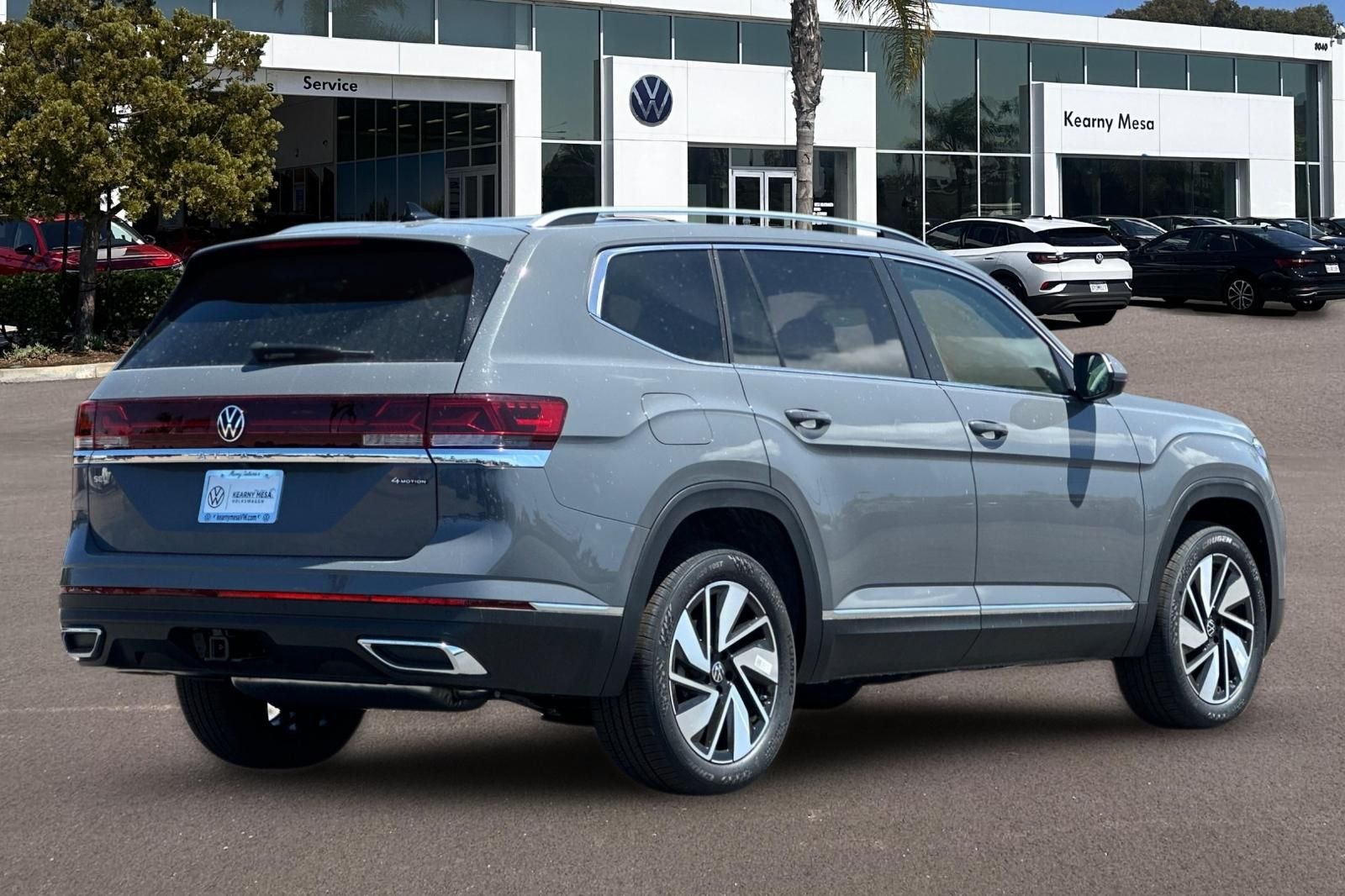 New 2026 Pure Gray Volkswagen 2.0T SEL image 4
