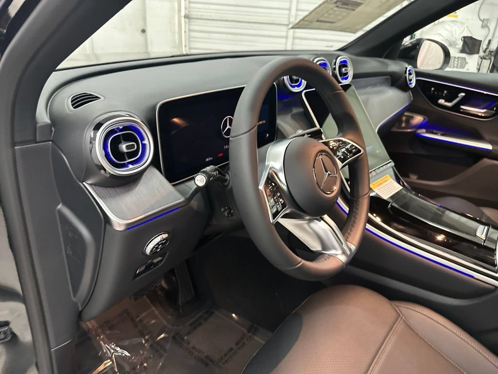 New 2026 Black Mercedes-Benz GLC 300 image 43