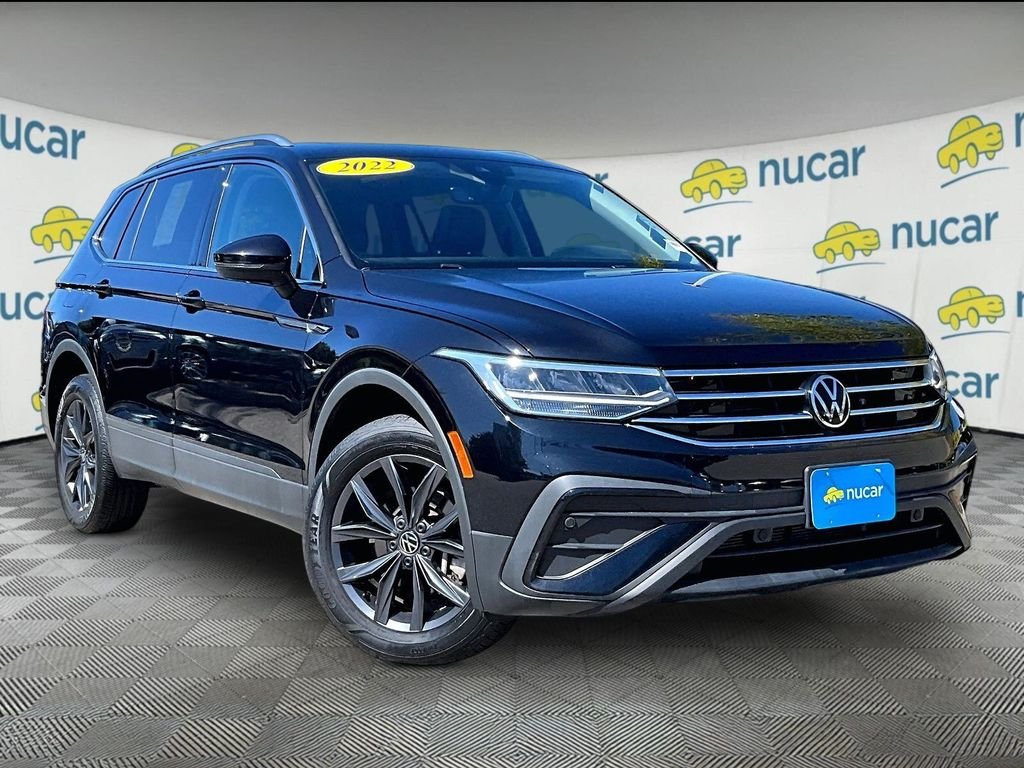 Used 2022 Black Volkswagen 2.0T SE image 1