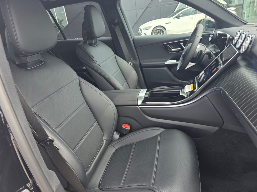 New 2026 Black Mercedes-Benz GLC 300 image 21