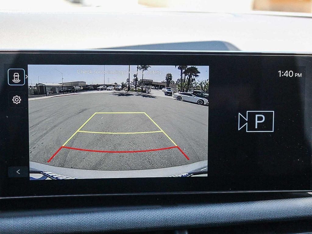 Used 2025 Silver Hyundai SEL Convenience image 26