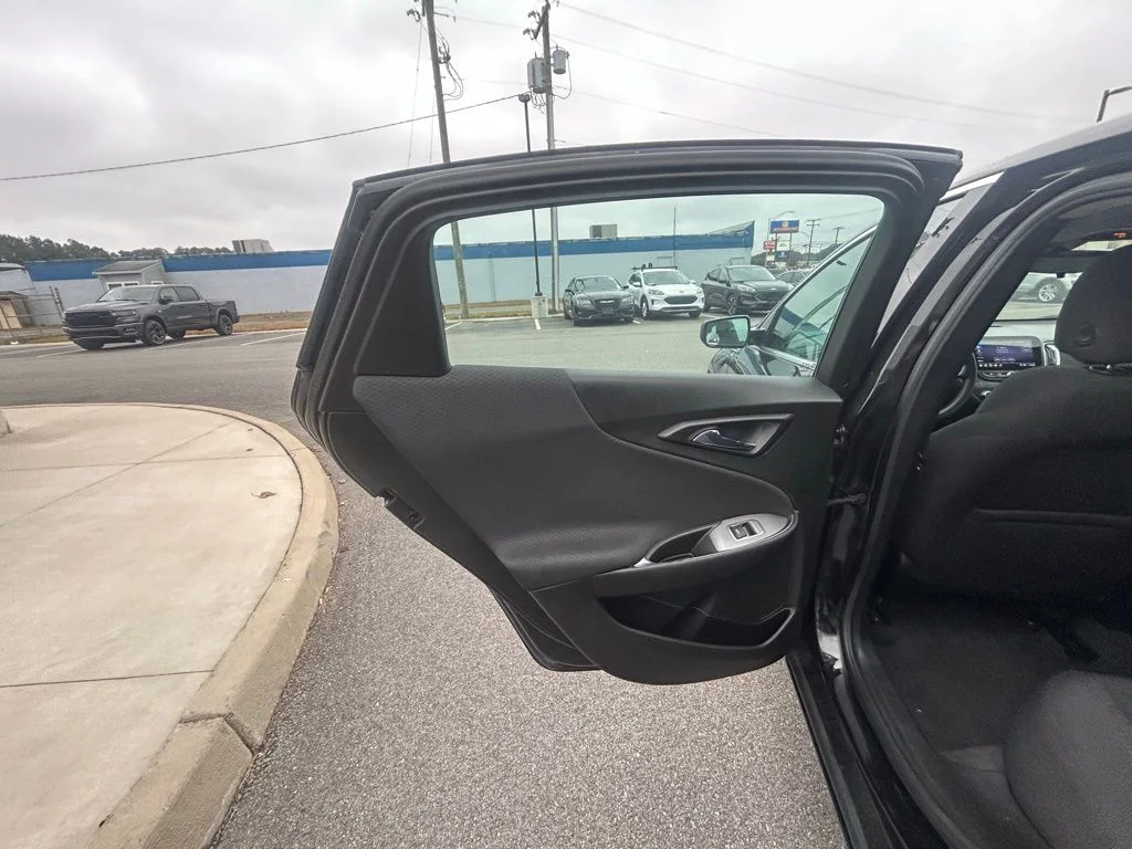 2022 Chevrolet Malibu 1LT - Photo 30