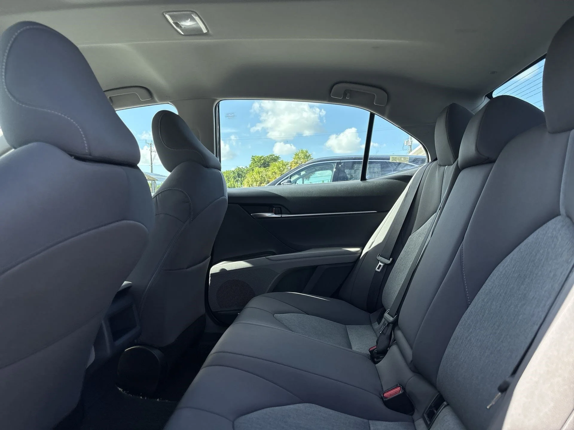 Used 2022 Predawn Gray Mica Toyota LE image 22