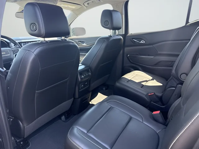 2023 GMC Acadia SLT - Photo 18