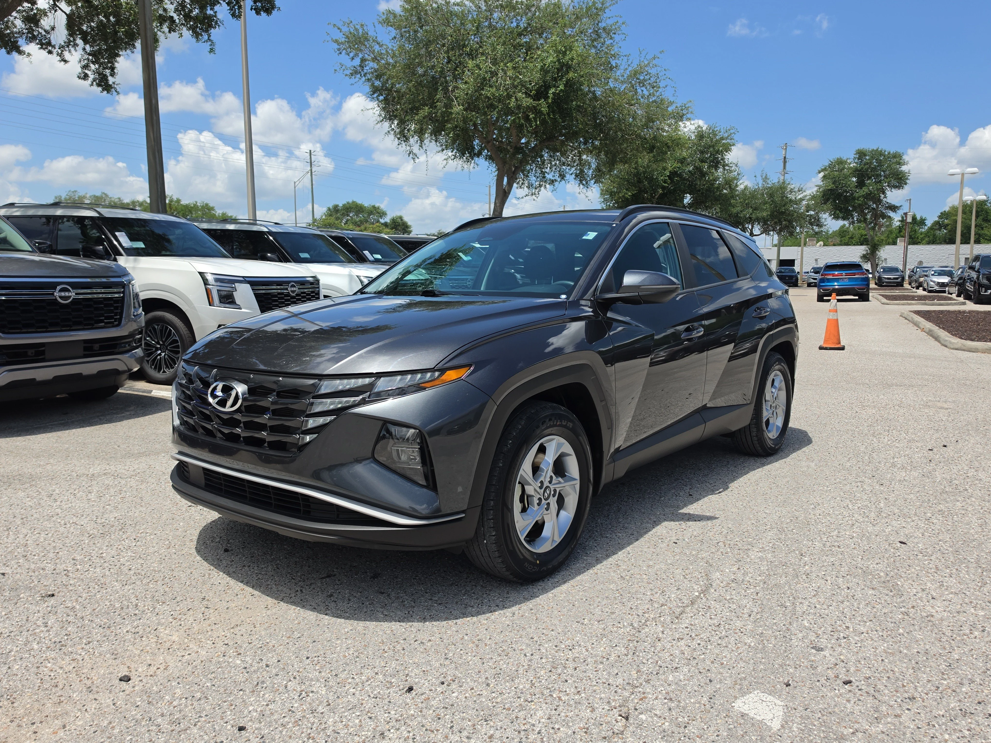 Used 2023 Portofino Gray Hyundai SEL image 4