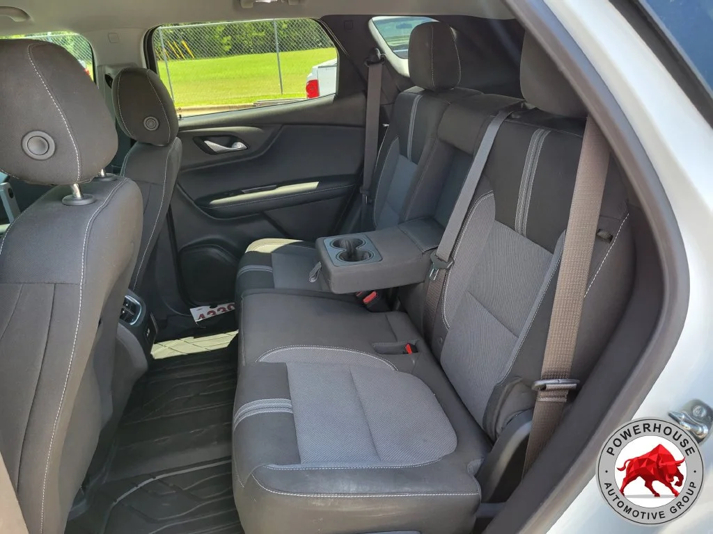 Used 2024 White Chevrolet LT image 17