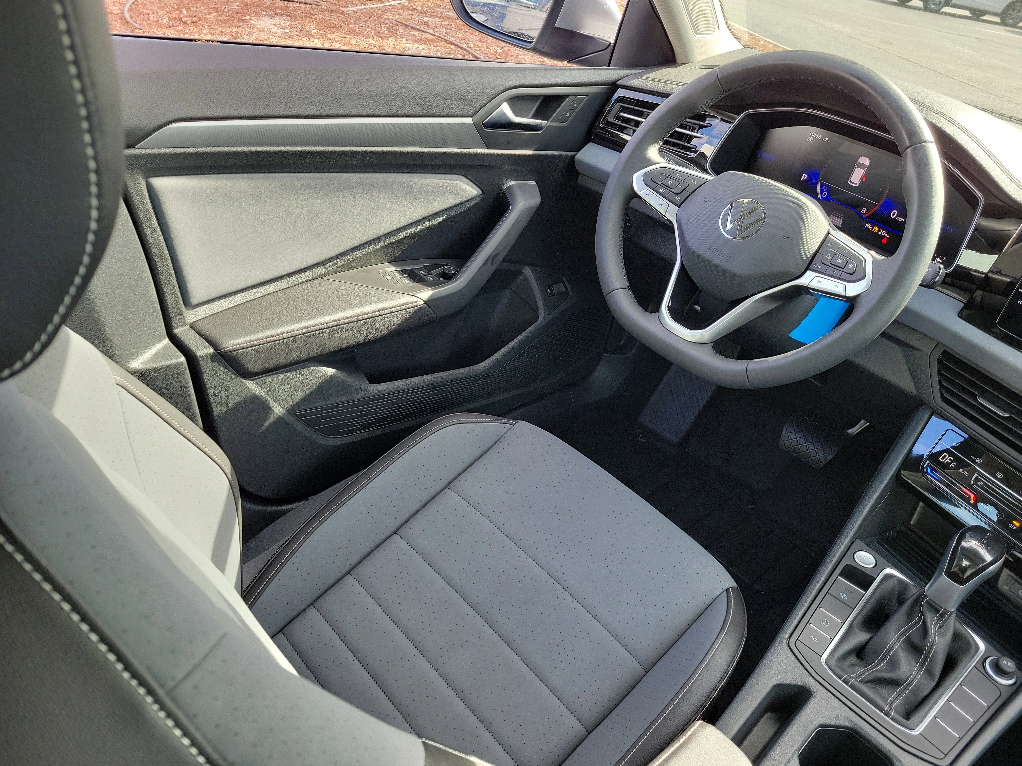 New 2026 Silver Volkswagen 1.5T SE image 3
