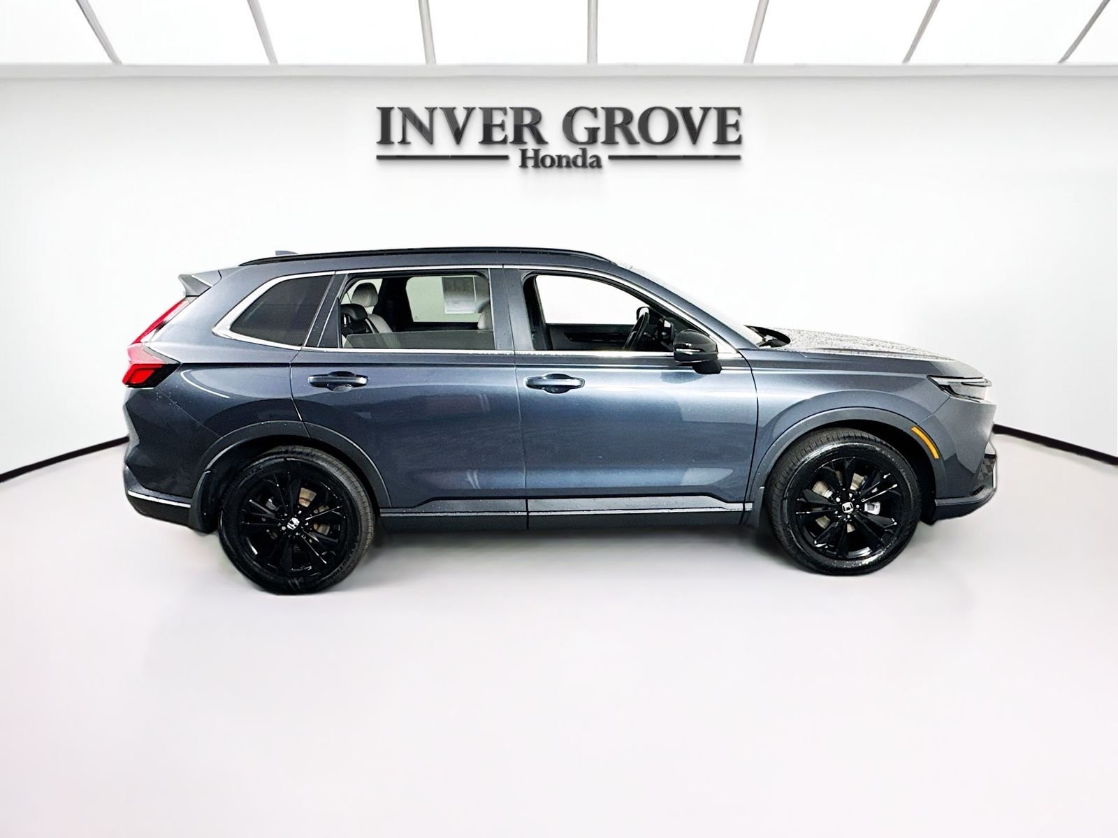 Used 2024 Meteorite Gray Metallic Honda Sport Touring image 3
