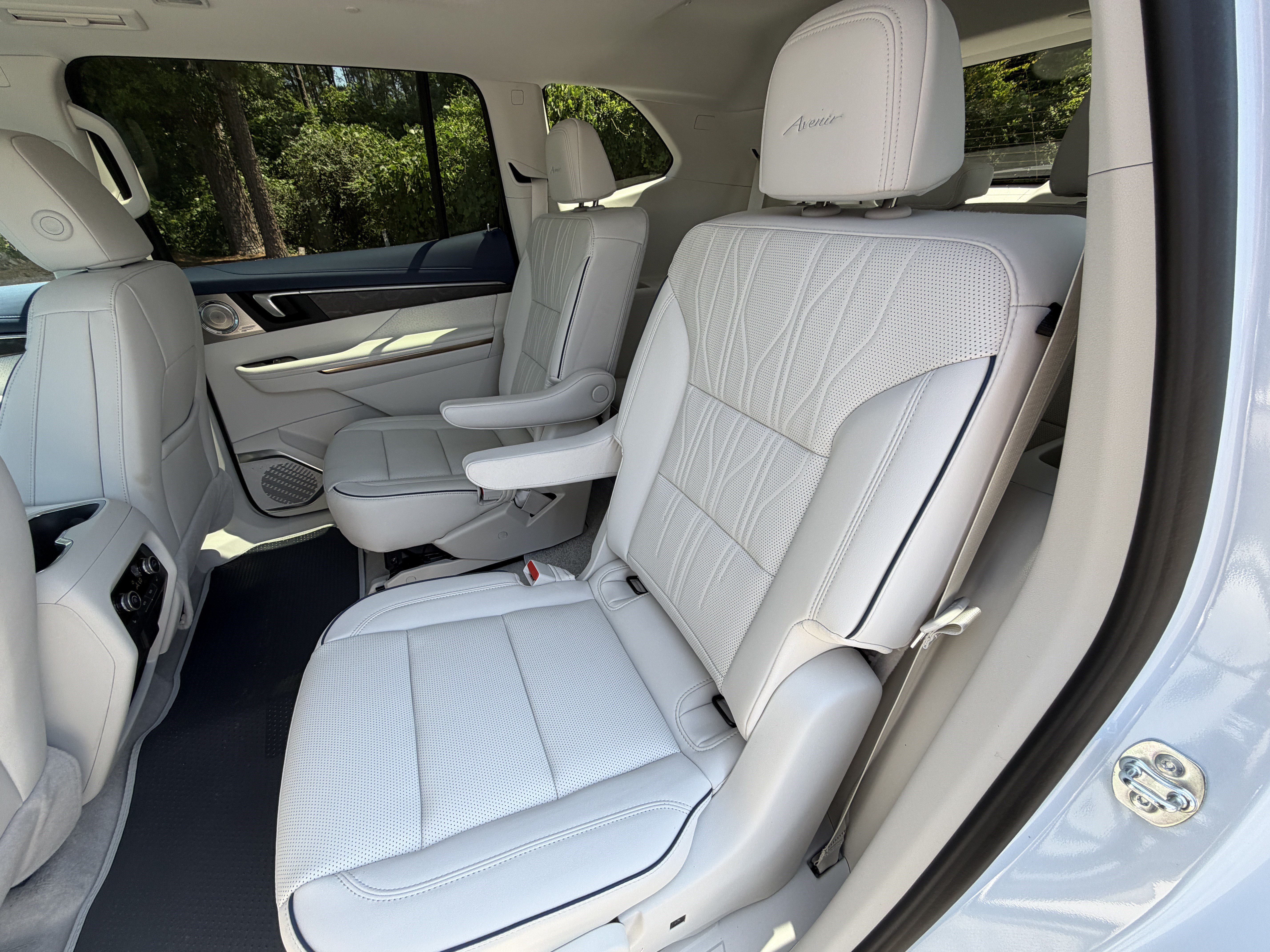 2026 Buick Enclave Avenir - Photo 17