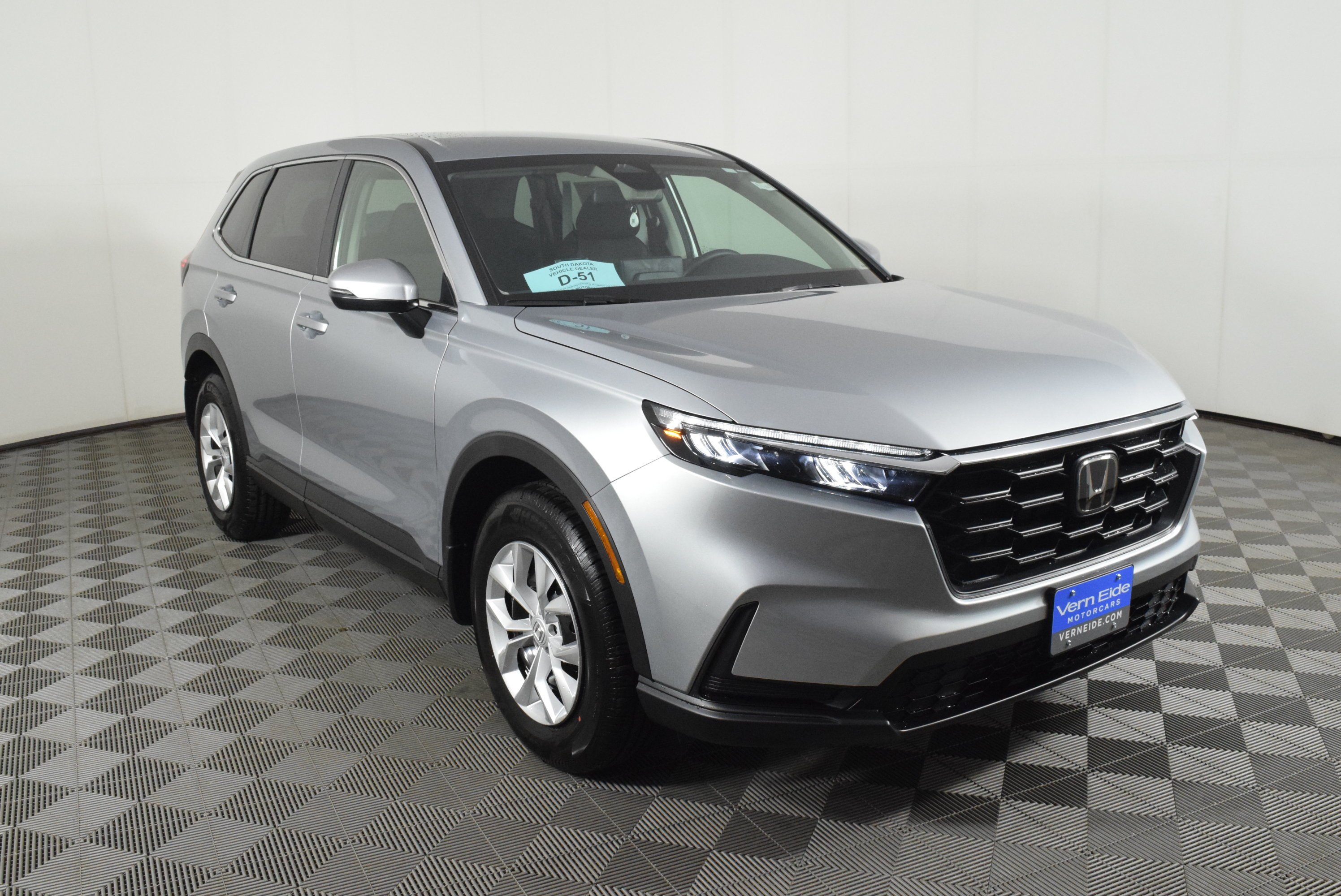 New 2026 Solar Silver Metallic Honda LX image 4