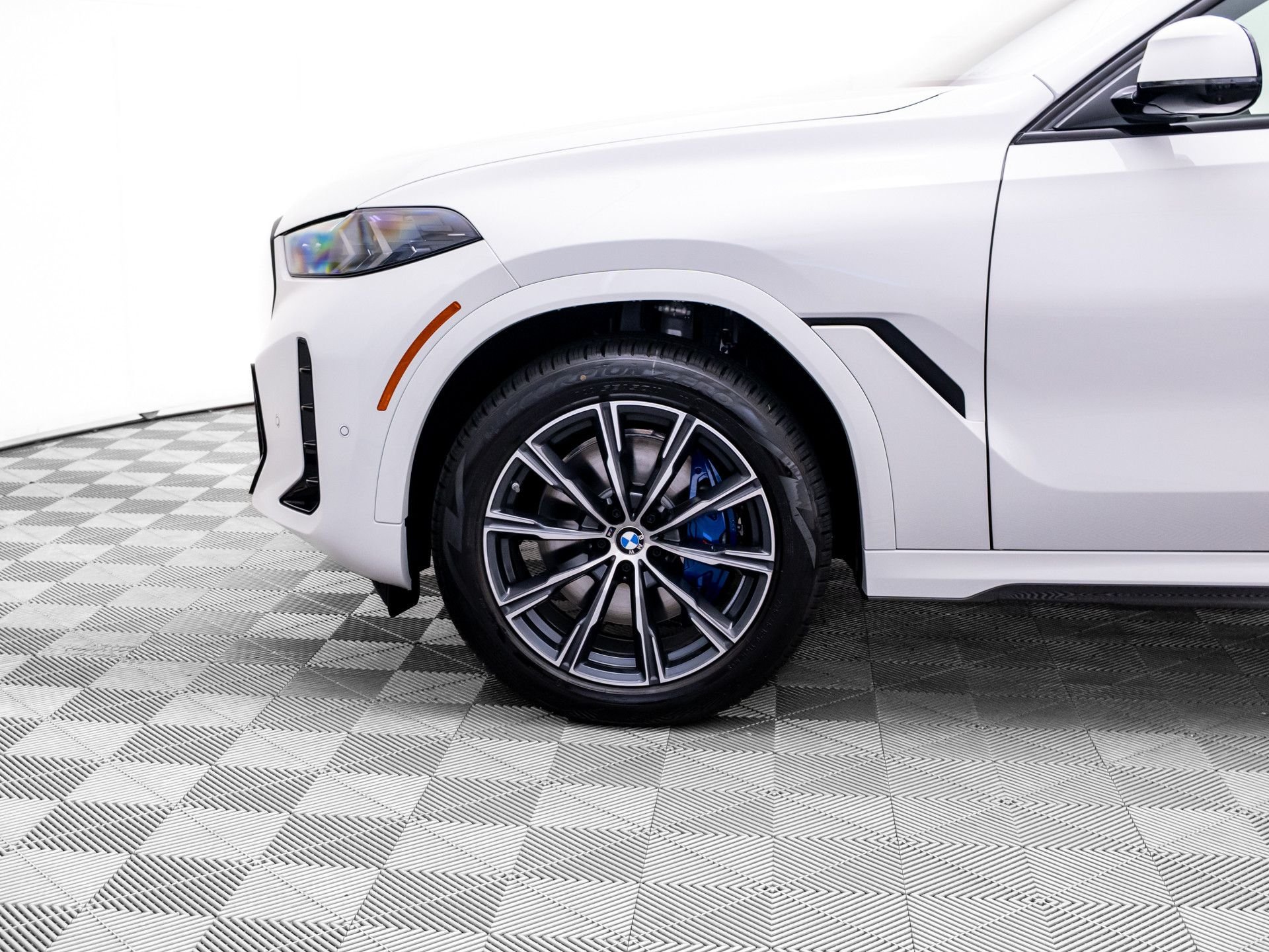 New 2027 Alpine White BMW xDrive40i image 37