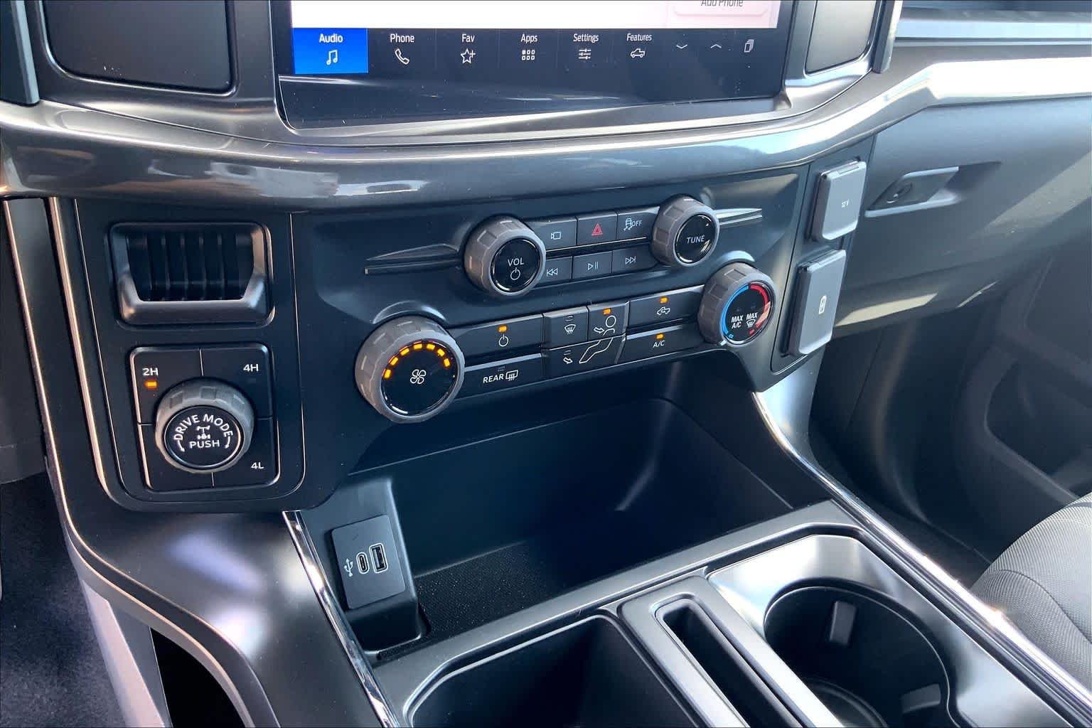 New 2026 Oxford White Ford STX® image 19