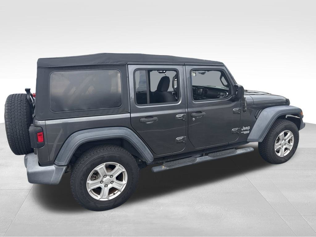 Used 2018 Granite Crystal Metallic Clearcoat Jeep Unlimited Sport S image 12