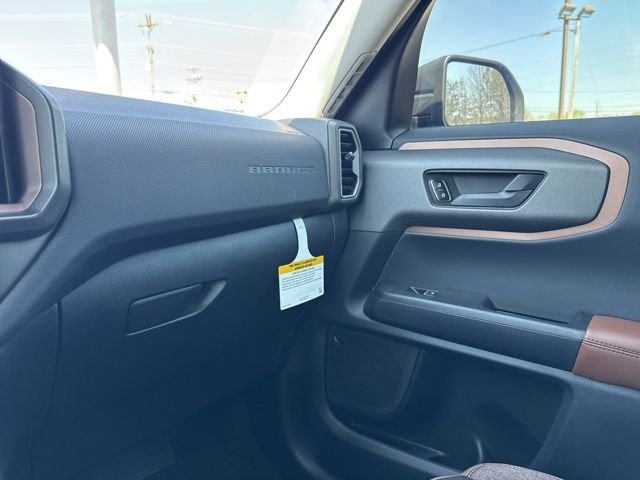 New 2026 Velocity Blue Metallic Ford Outer Banks image 37