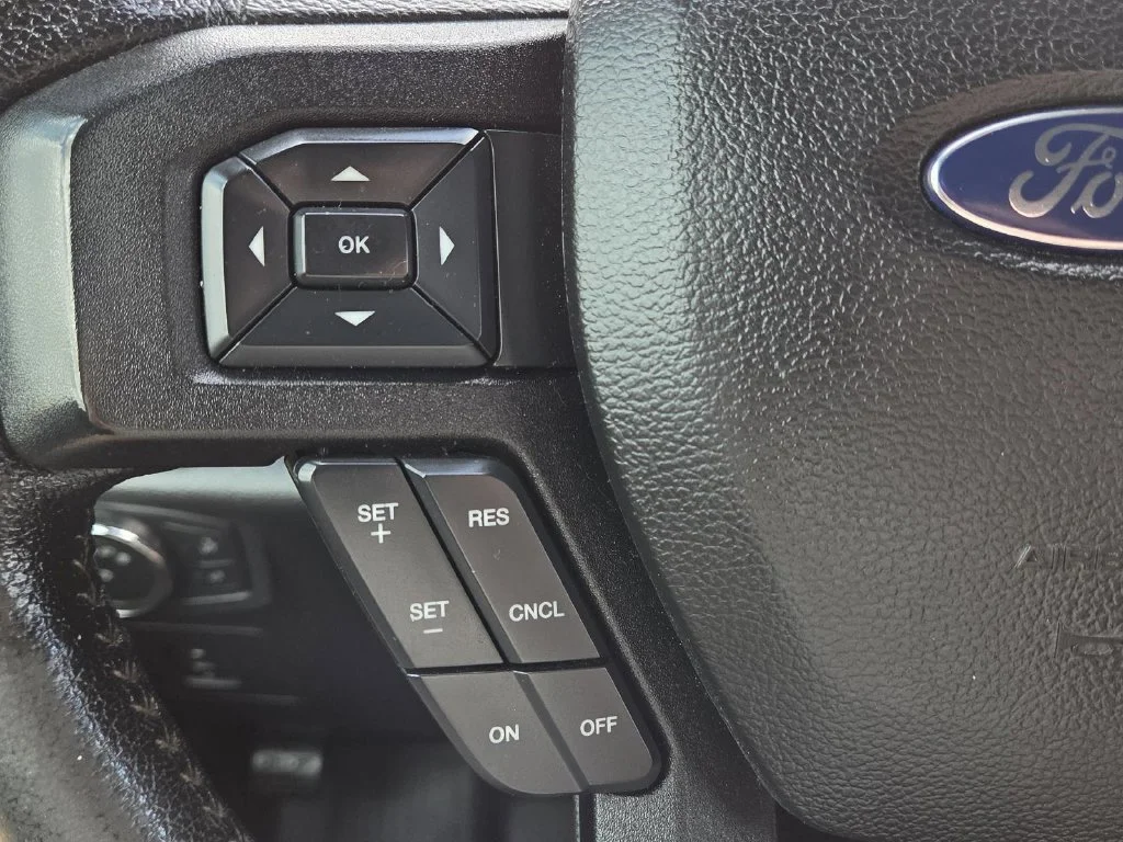 Used 2016 Shadow Black Ford XLT image 18