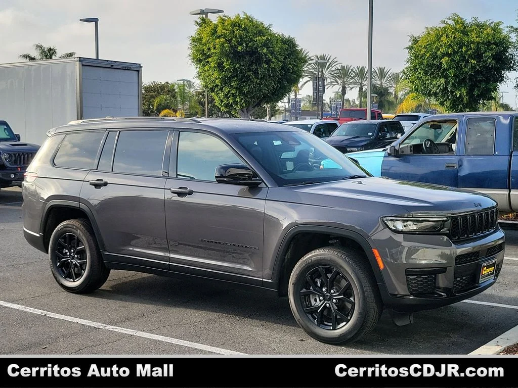 2024 Jeep Grand Cherokee L Altitude 4x4's photo