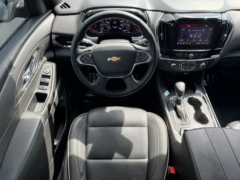 Used 2023 Gray Chevrolet Premier image 17