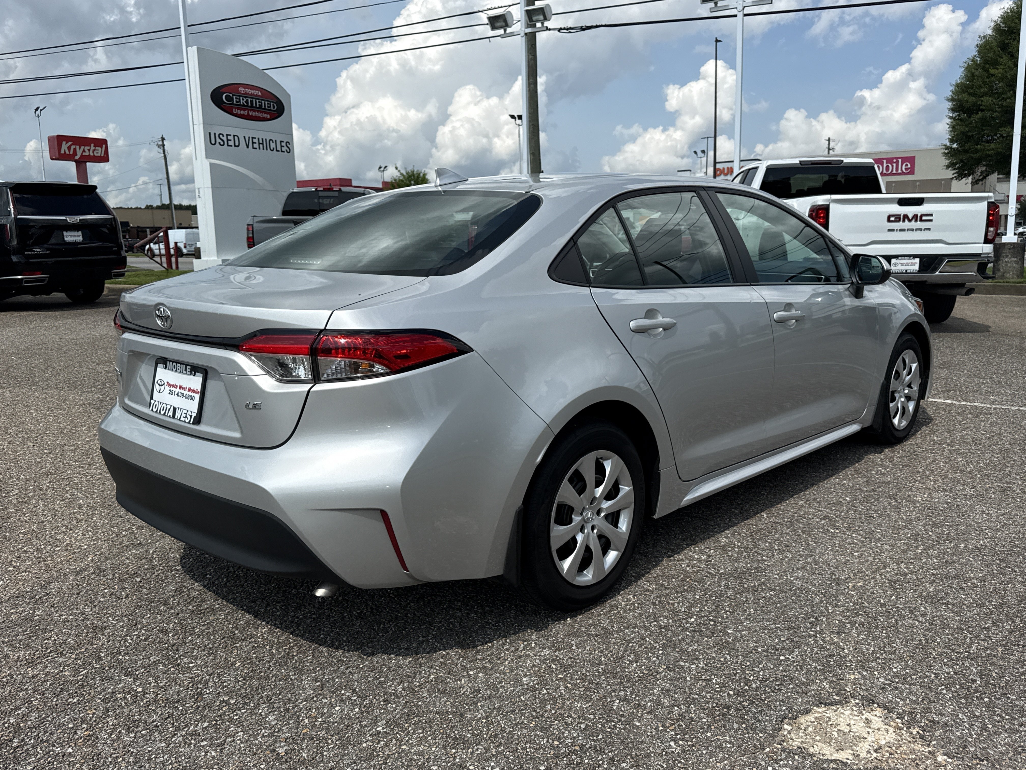 Used 2025 Classic Silver Metallic Toyota LE image 3