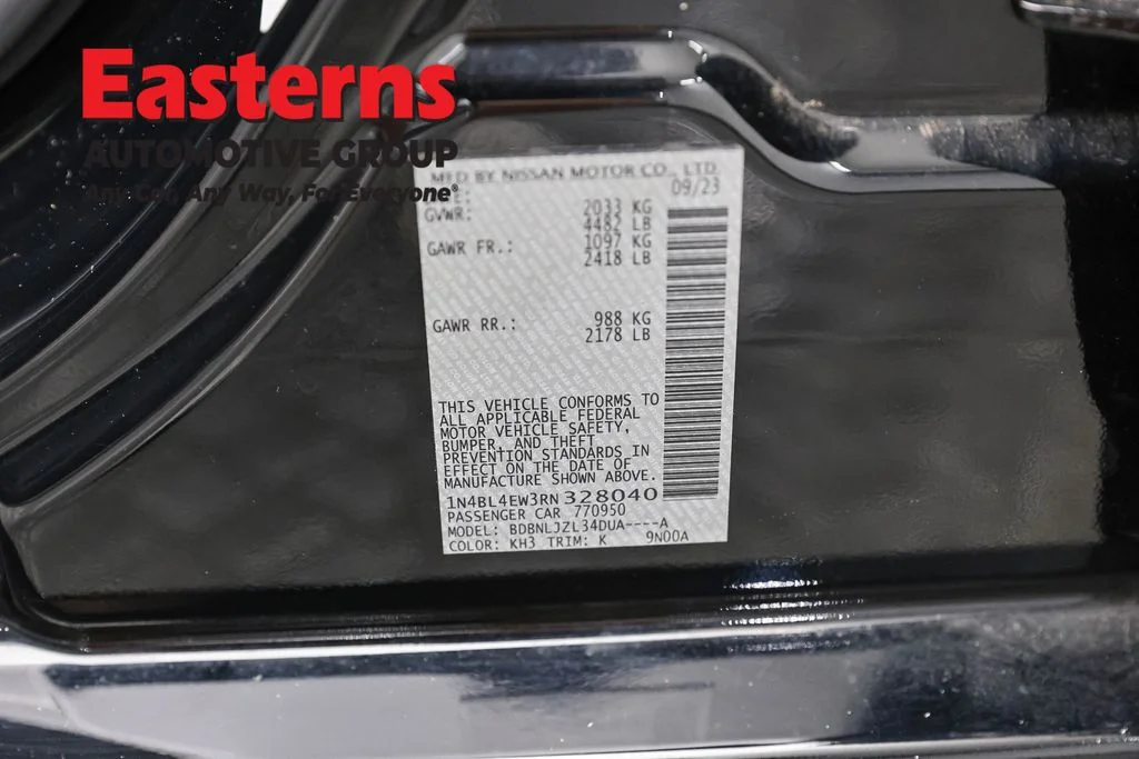 Used 2024 Black Nissan 2.5 SL image 36