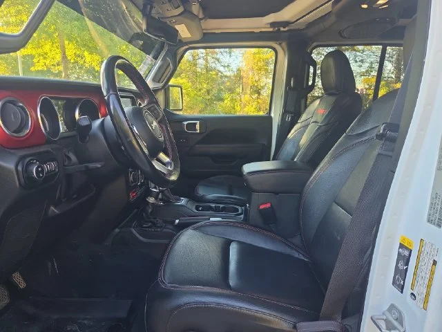 Used 2022 White Jeep Rubicon image 9