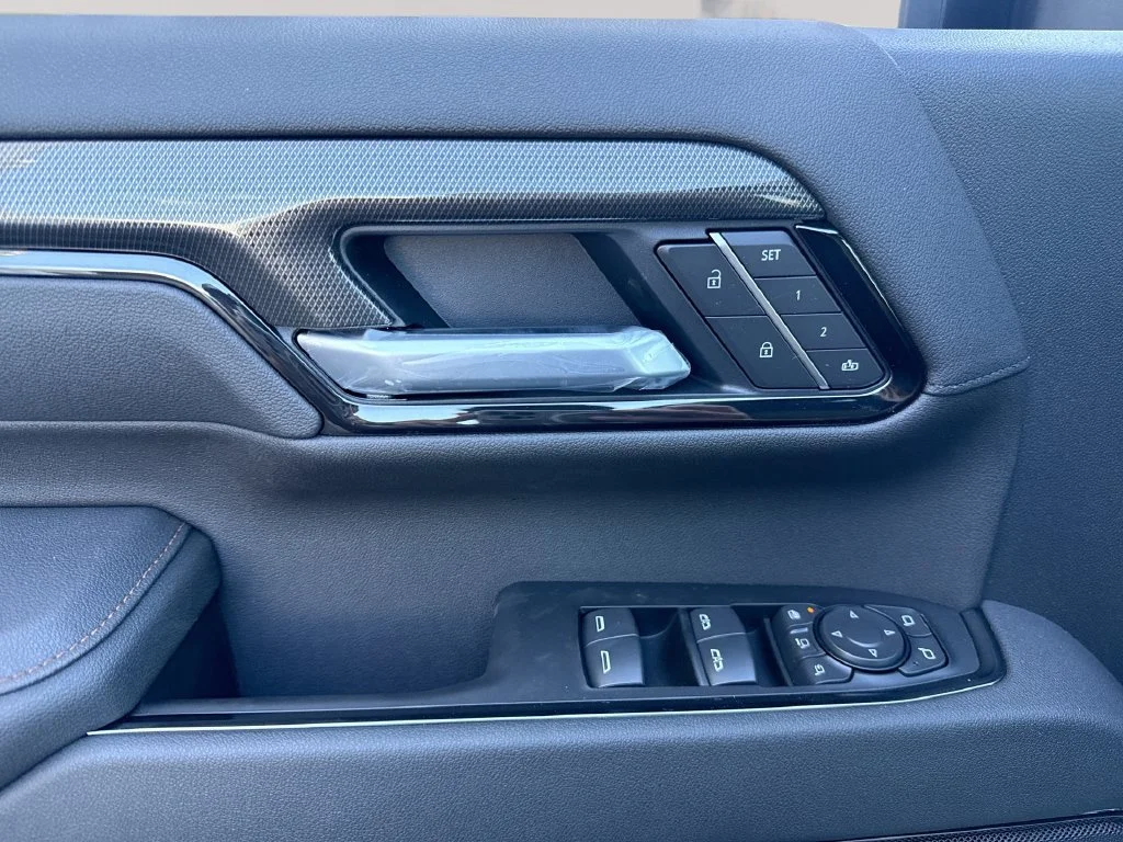 New 2026 Onyx Black GMC AT4 image 24