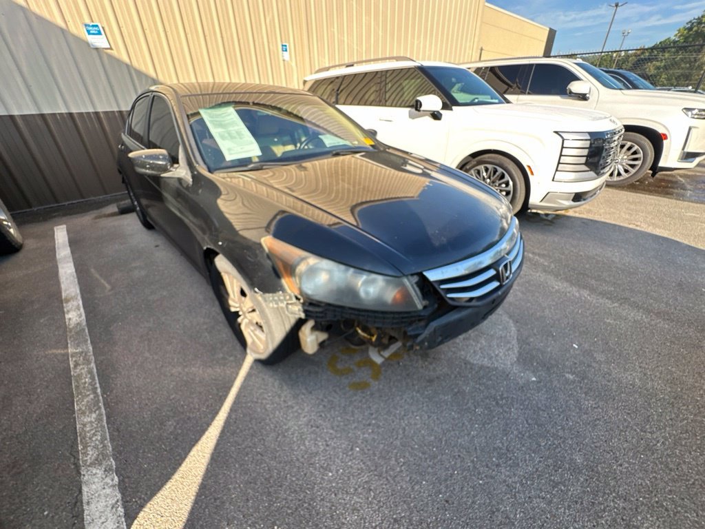 Used 2012  Honda SE image 1