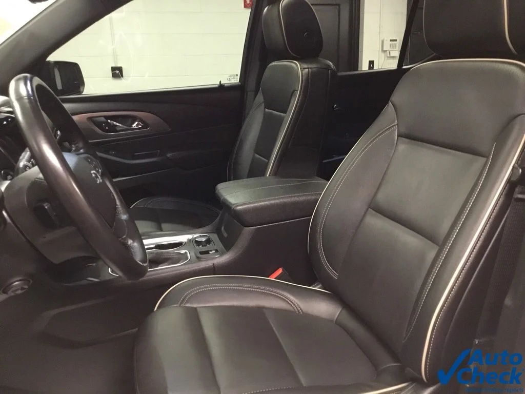 Used 2022 White Chevrolet Premier image 26