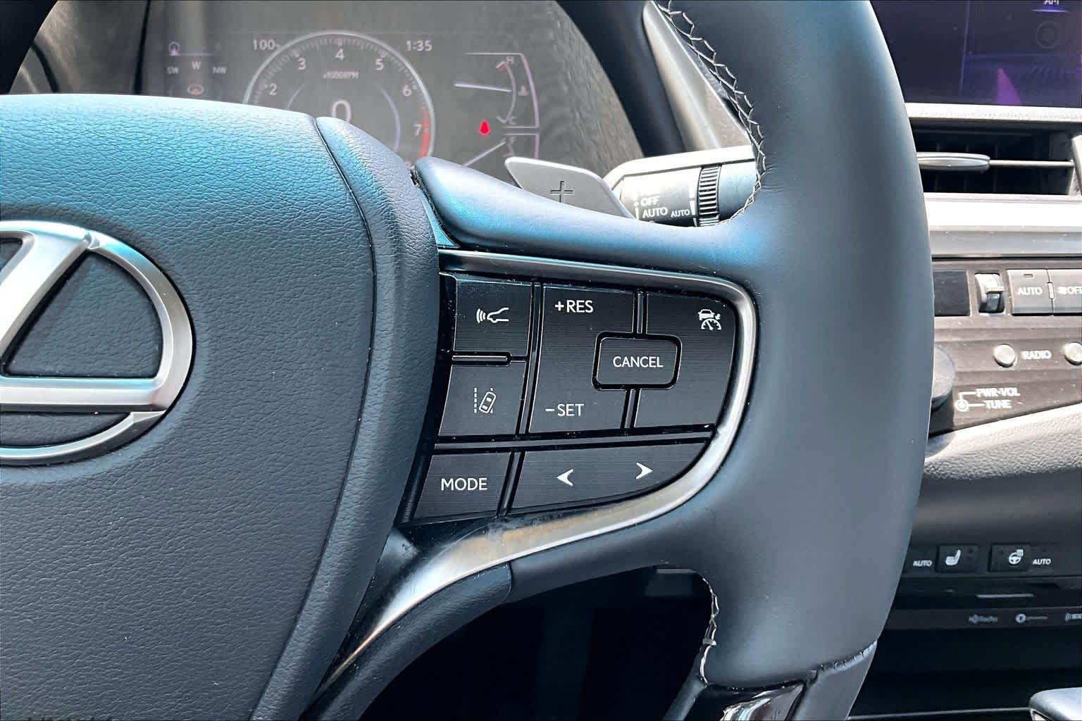 Used 2020 Silver Lining Metallic Lexus  image 23