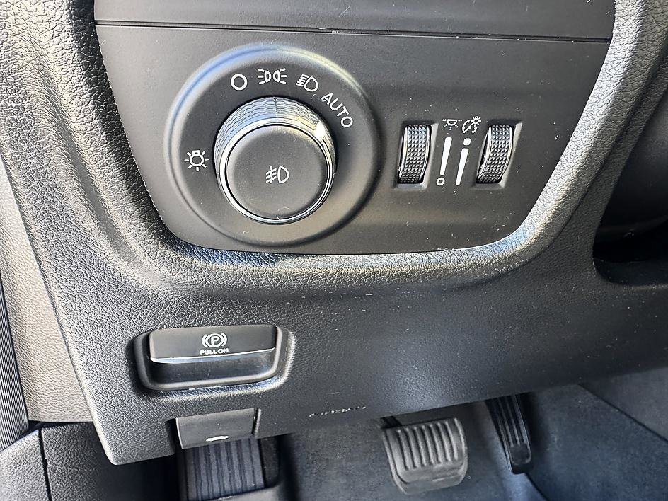 Used 2023 Bright White Clearcoat Jeep Summit image 24