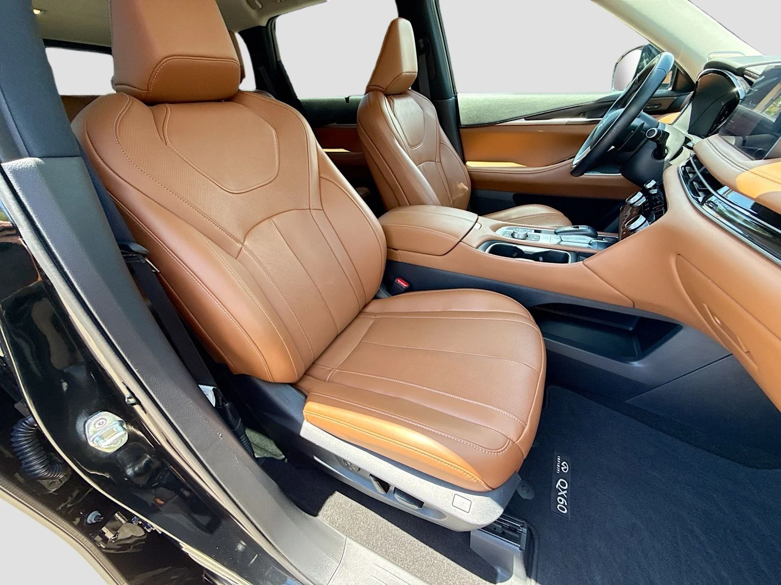 Used 2023 Black INFINITI Sensory image 31