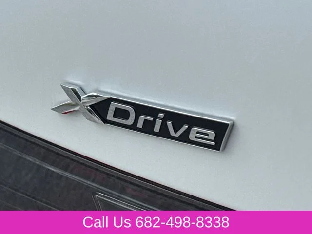 Used 2025 White BMW 330i xDrive image 10