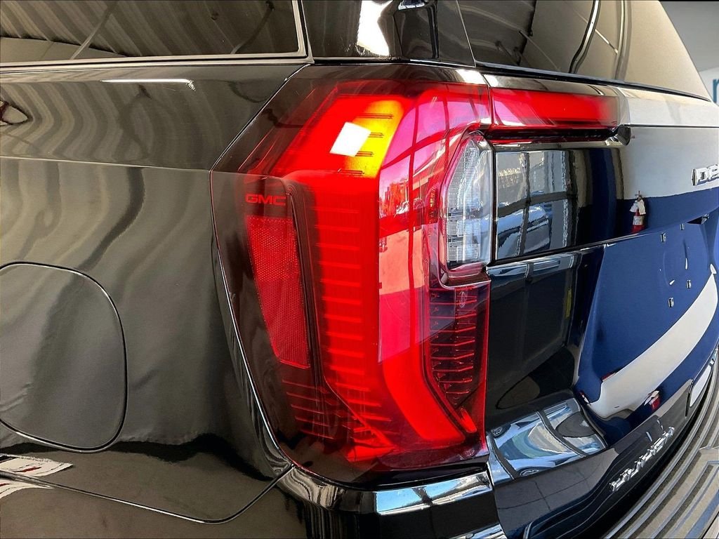 Used 2025 Black GMC Denali image 34