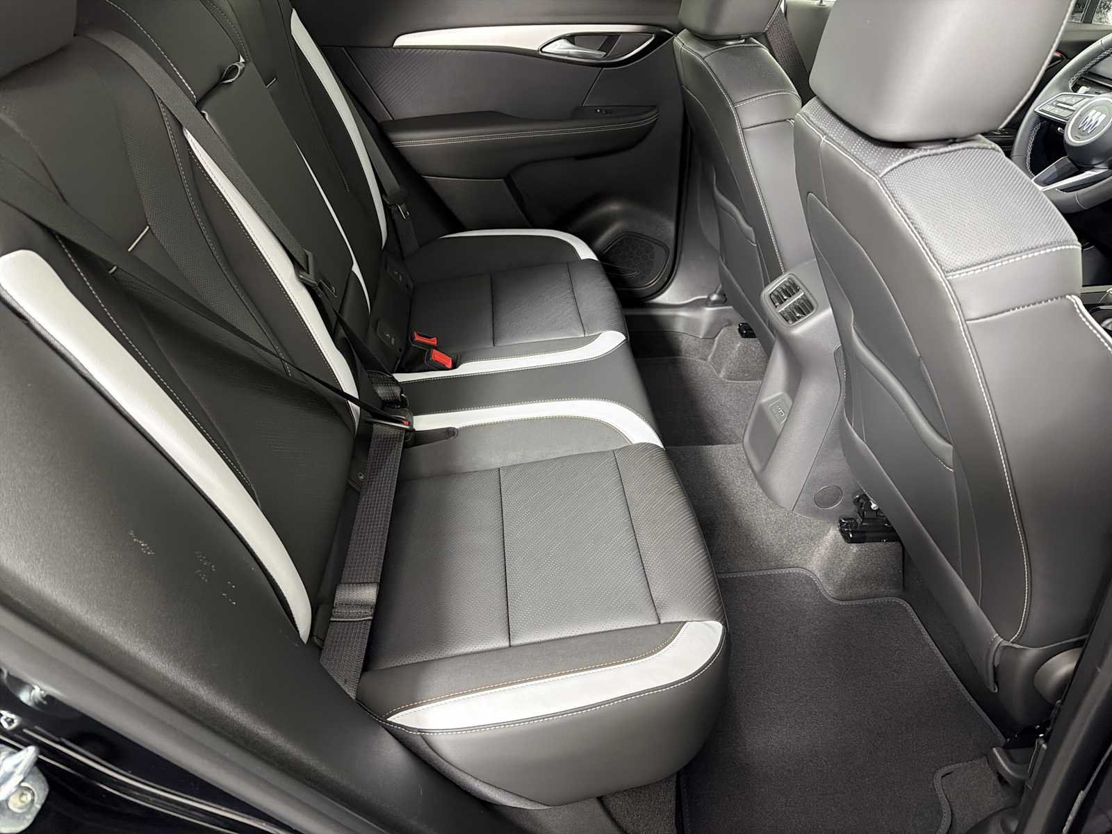 2026 Buick Envision Sport Touring - Photo 13
