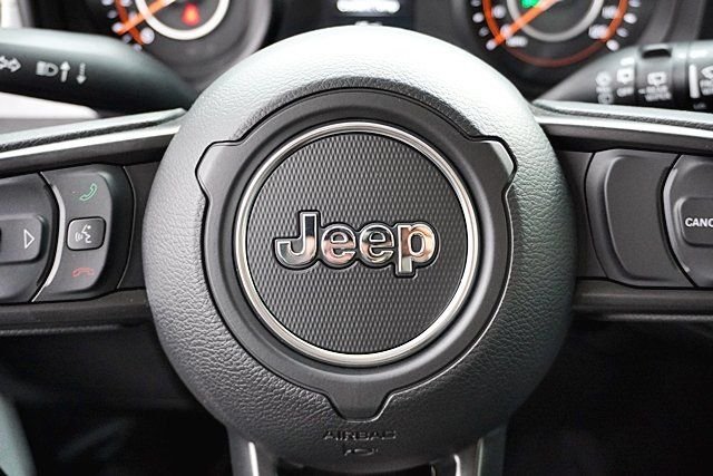 New 2026 Bright White Clear-Coat Exterior Paint Jeep Sport image 40