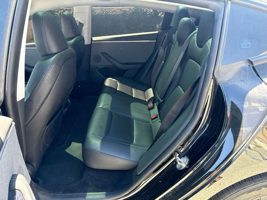 Used 2024  Tesla Base image 19