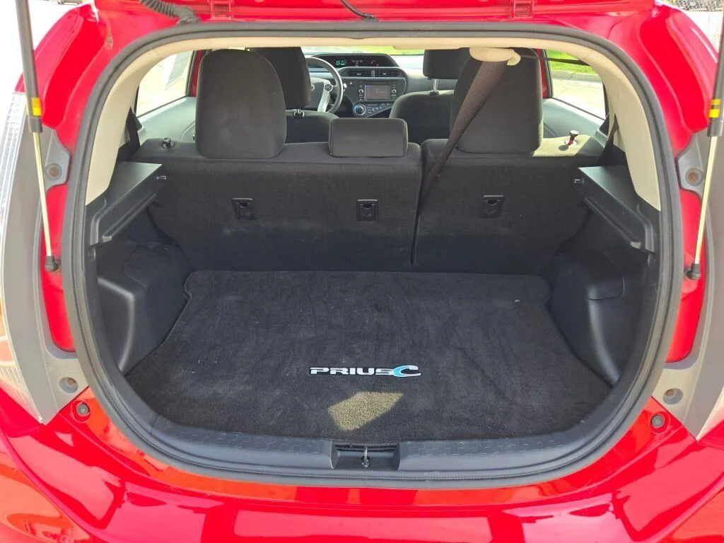 Used 2013 Red Toyota Three image 14